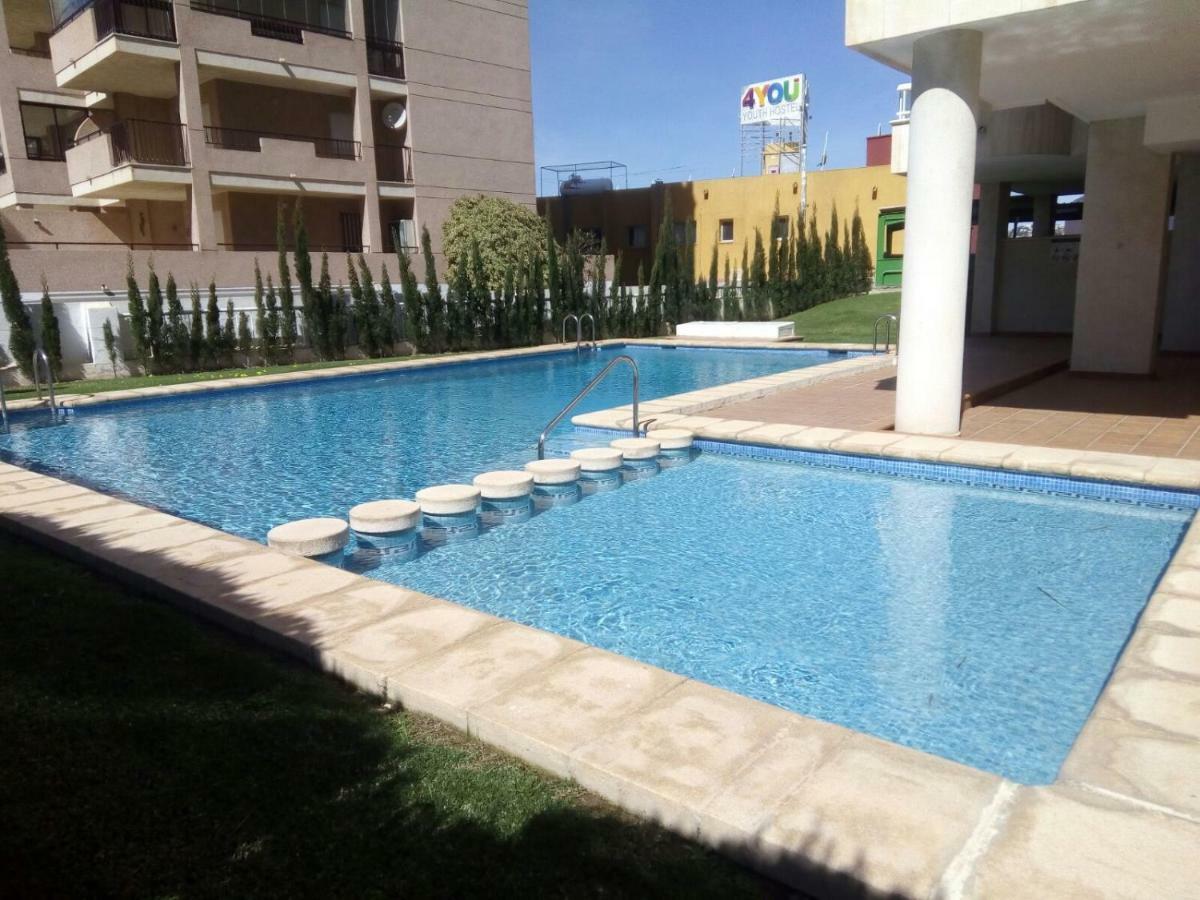 Apart. En Calpe A 150M. De La Playa Exterior photo