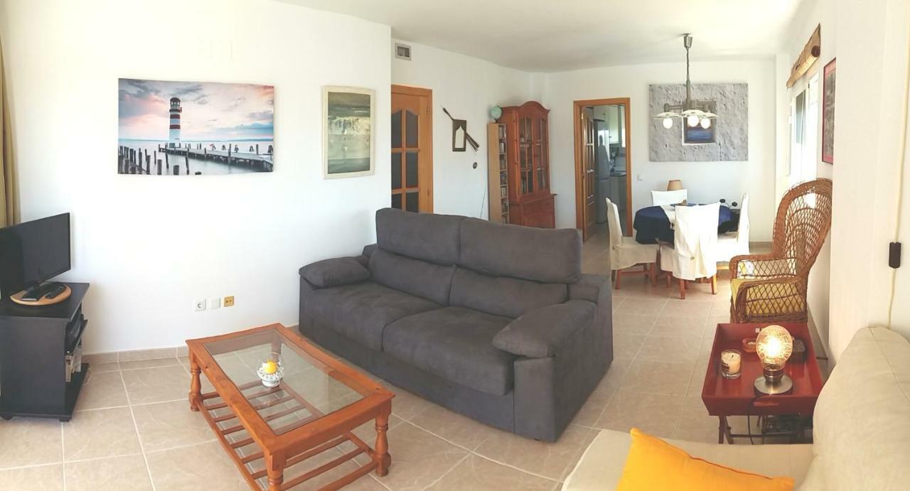 Apart. En Calpe A 150M. De La Playa Exterior photo